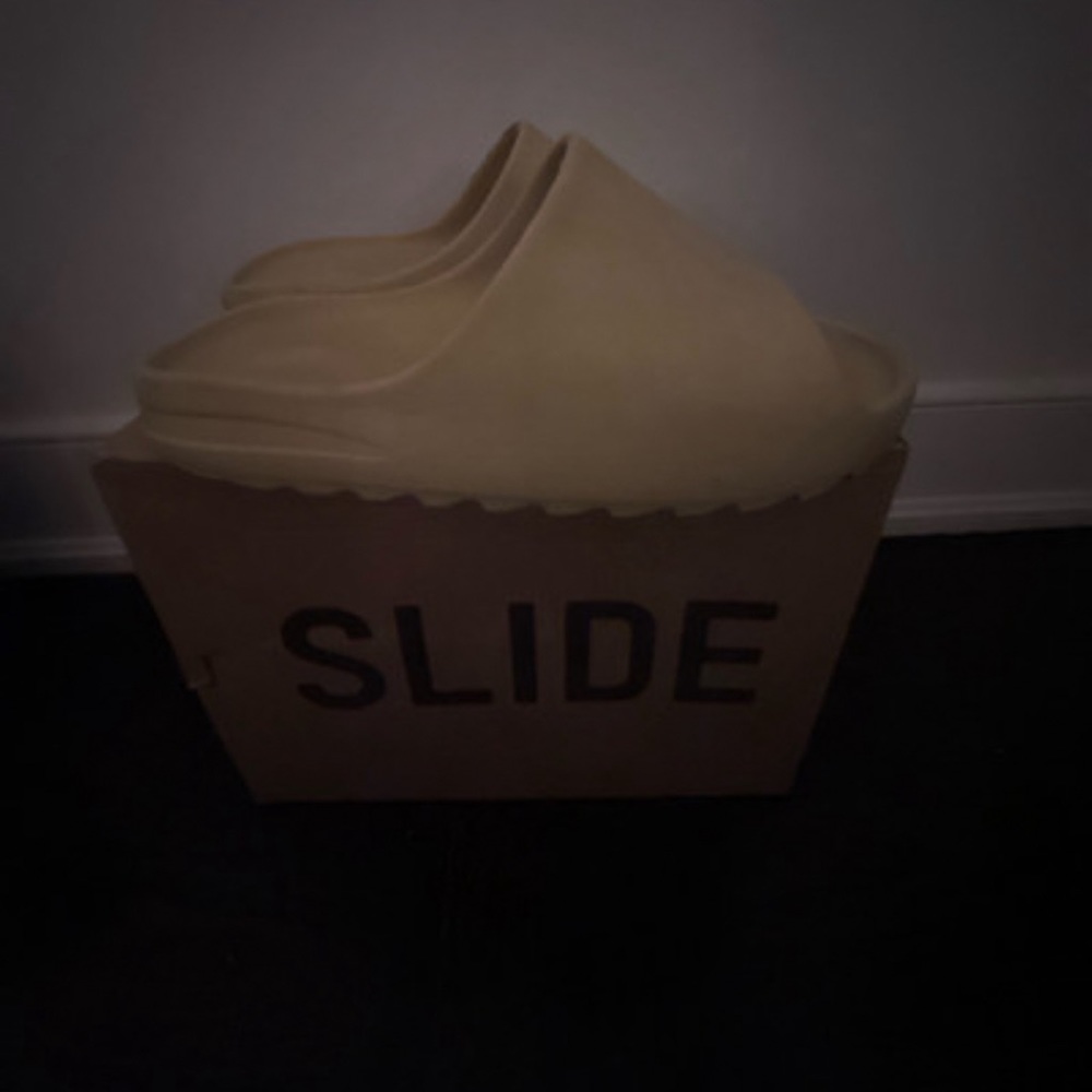 yeezy slides